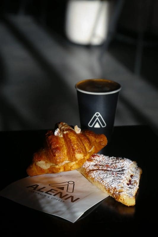 Alenn Sandwich and Coffee food