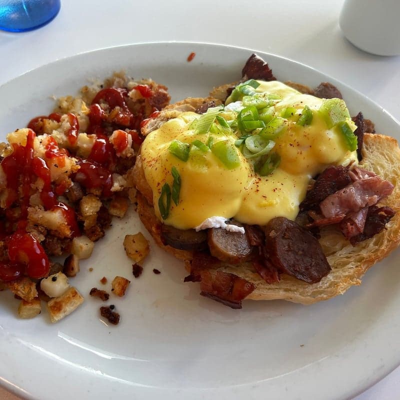 Belmont Diner Marda Loop food