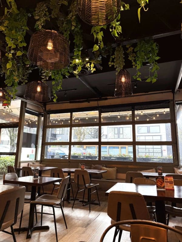 Blaze Gourmet Burgers food