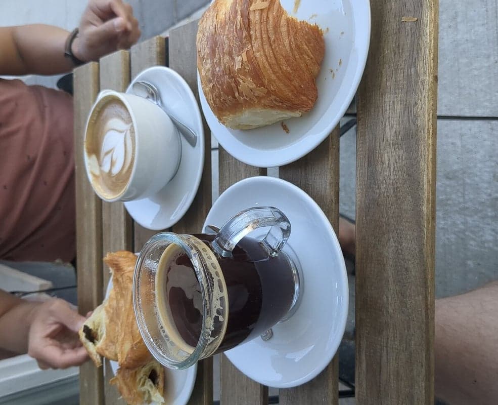 Café Postal food