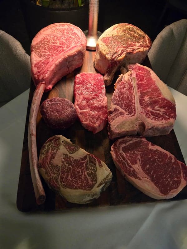 Chairman's Steakhouse food