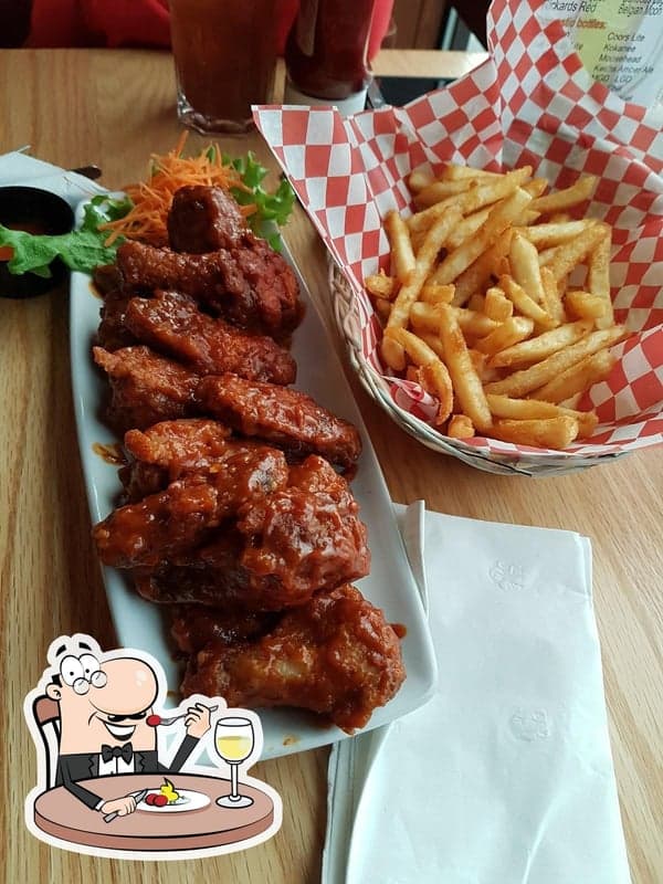 Dakoda's Sports Bar & Grill / Dakoda's Pub — best wings in Kelowna, Spring 2026