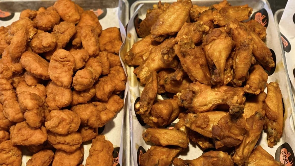 Dan and John's Wings Murray Hill — best wings in New York, Summer 2026