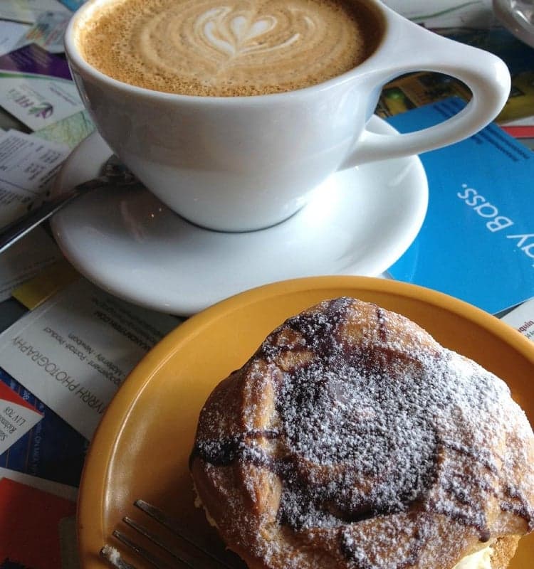 De Mello Coffee — best coffee shops in Toronto, Spring 2026