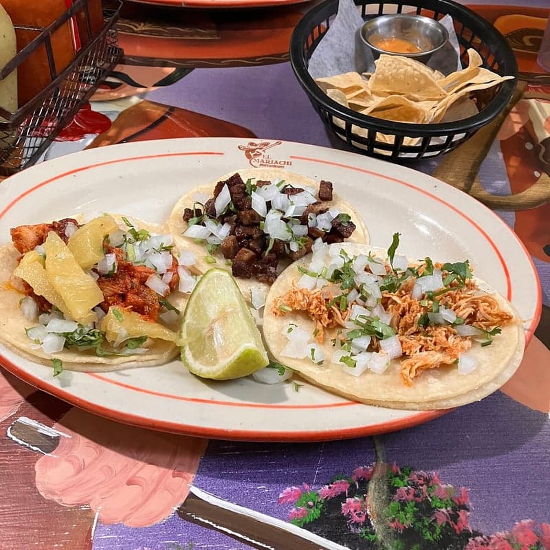 El Mariachi food