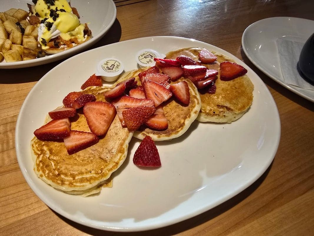 Frankie's Modern Diner — best italian restaurants in Victoria, Spring 2026