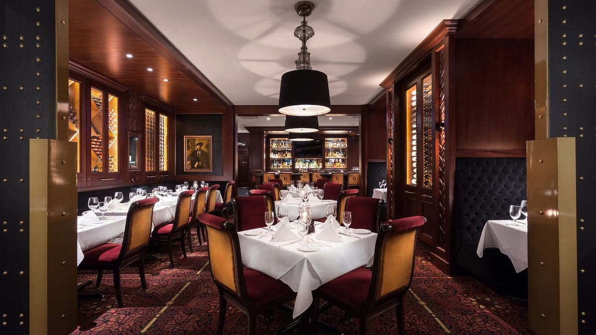Hy's Steakhouse & Cocktail Bar