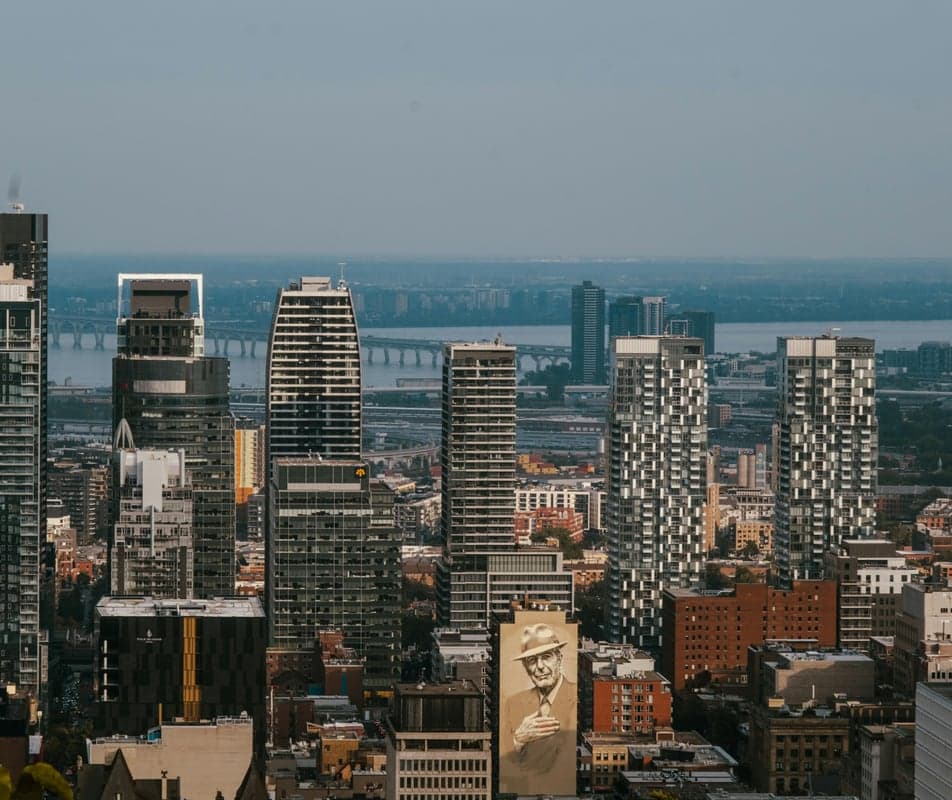 Jacques Cartier Bridge — best skyline views in Montreal, Spring 2026