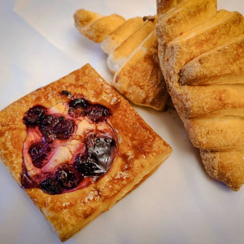 Le P'tit Atelier, Boulangerie & Pâtisserie — best bakeries in Montreal, Spring 2026