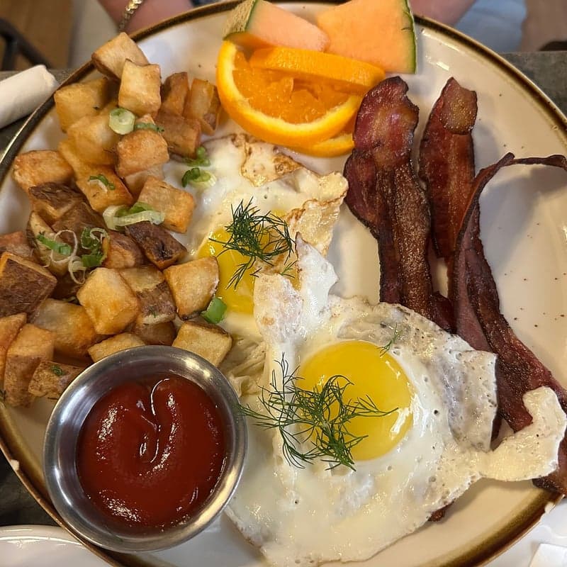 Living Sky Café — best weekday lunch in Saskatoon, Spring 2026