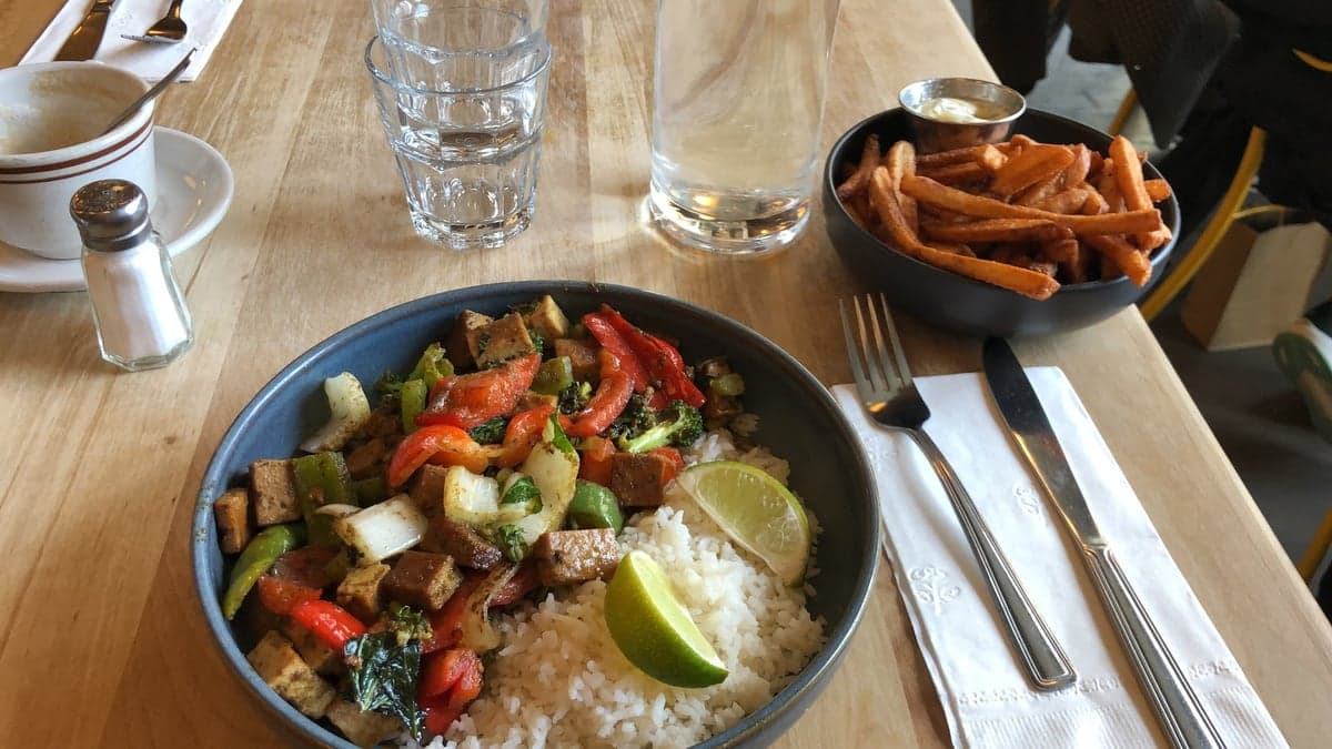 Lola Rosa Place-des-Arts — best vegan restaurants in Montreal, Spring 2026