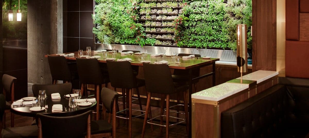 Maggie Oakes — best steakhouses in Montreal, Spring 2026
