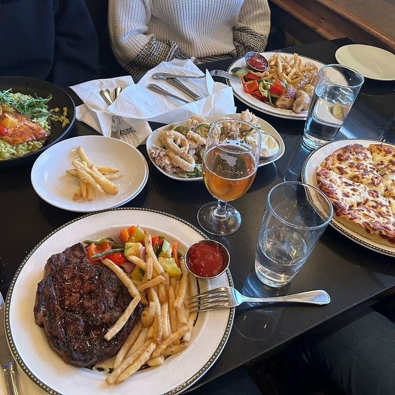 Mano's Restaurant & Lounge — best weekday lunch in Saskatoon, Spring 2026