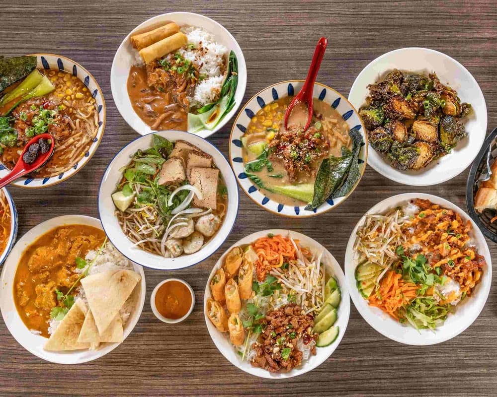 Nan's Noodle House food
