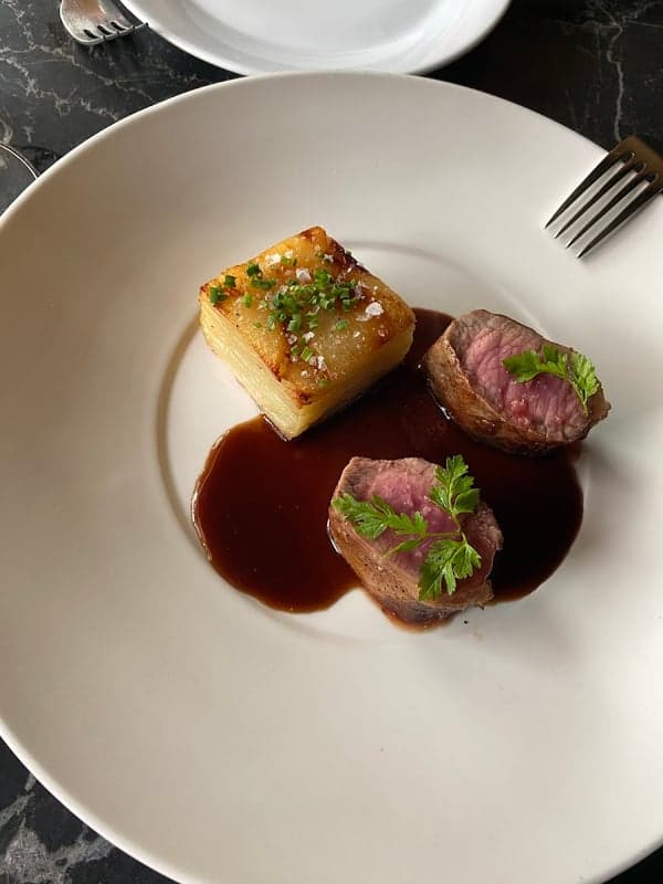 Né de Loup — best first date restaurants in Winnipeg, Summer 2026