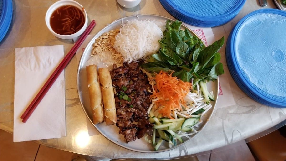 New Mee Fung Restaurant — best vietnamese restaurants in Ottawa, Spring 2026