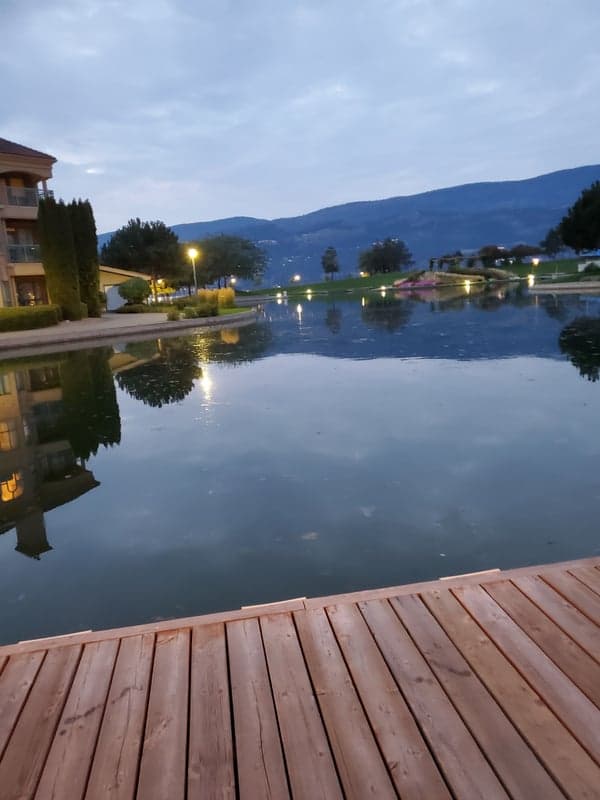 OAK + CRU Social Kitchen & Wine Bar — best date night restaurants in Kelowna, Spring 2026