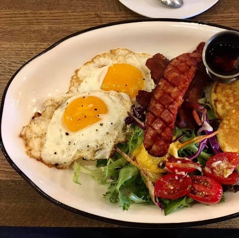 Queens Breakfast Cocktails food