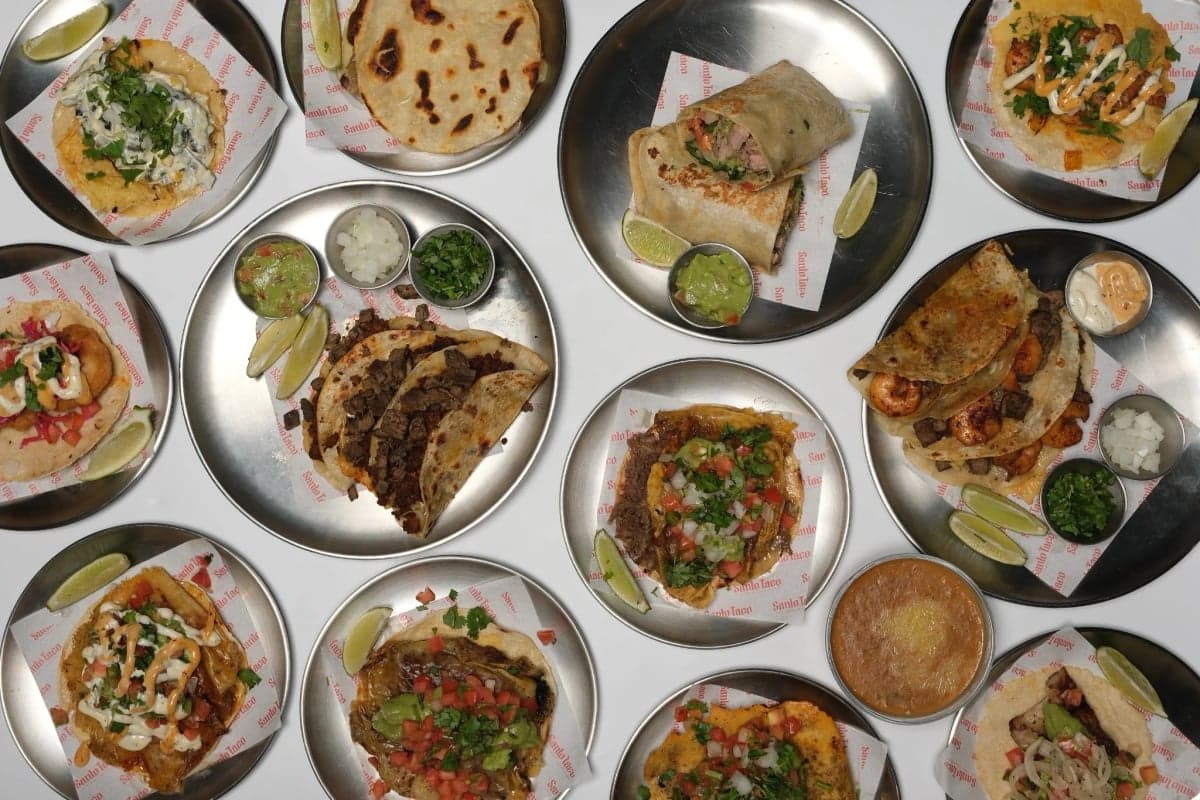 SANTO TACO food