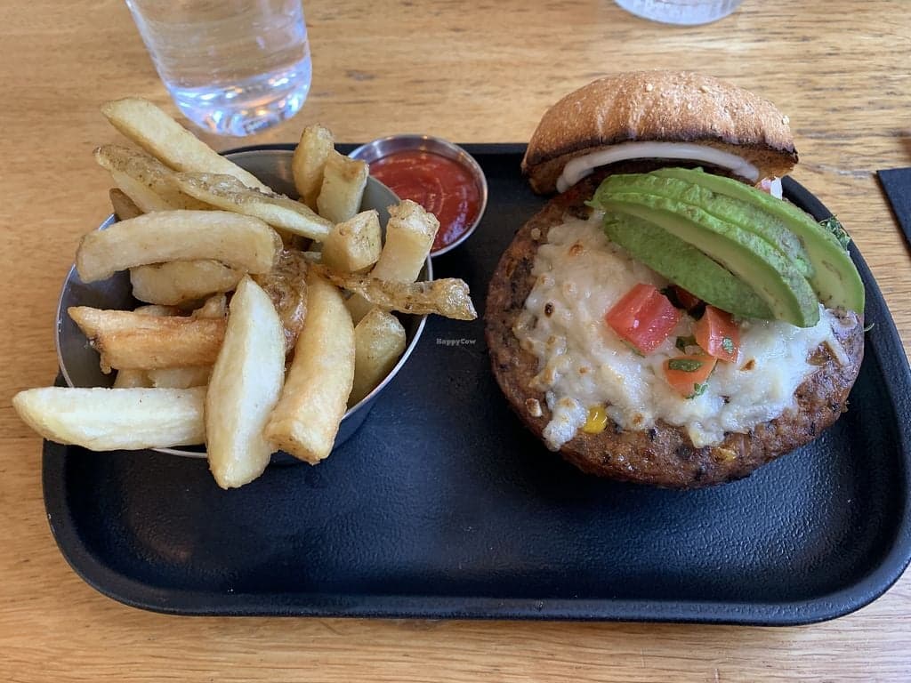 Steamship Grill & Bar — best weekday lunch in Victoria, Spring 2026