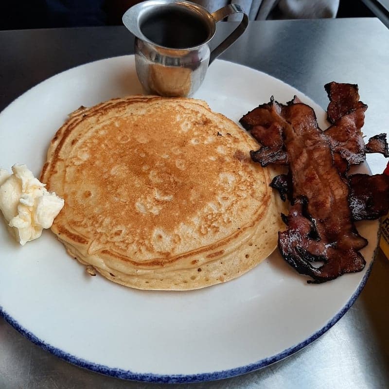 Sunny's a modern diner food
