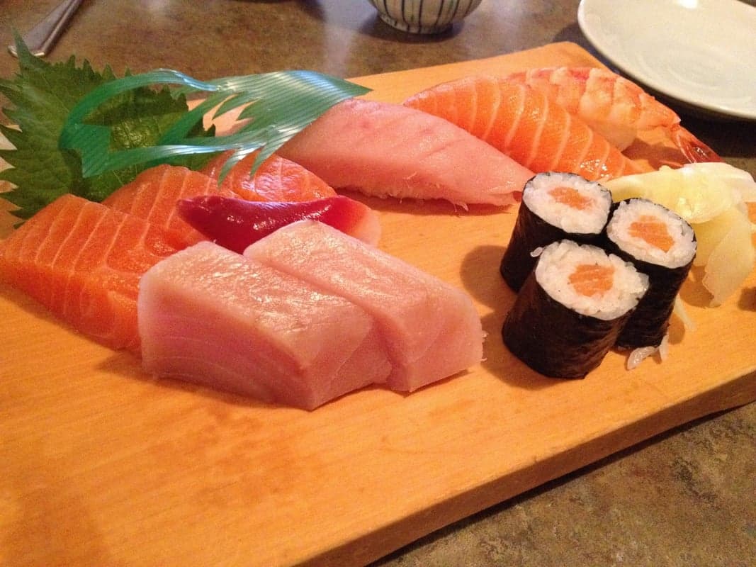Sushi Bar Zipang food