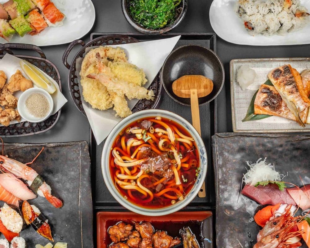 Sushi Bar Zipang food