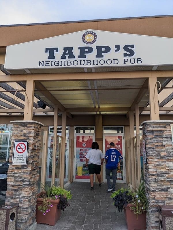 Tapp's Neighbourhood Pub — best wings in Winnipeg, Summer 2026