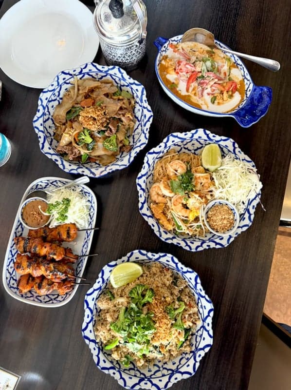 Thai Siam Restaurant food