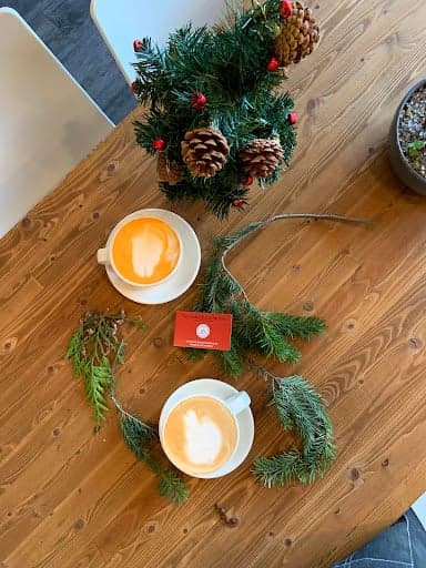 The Cracked Mug Coffee Shop — best coffee shops in Victoria, Spring 2026
