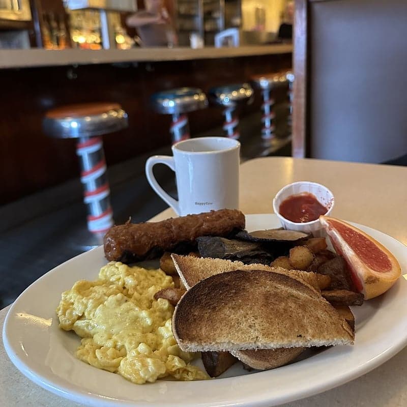 The Lakeview Diner — best late night food in Toronto, Spring 2026