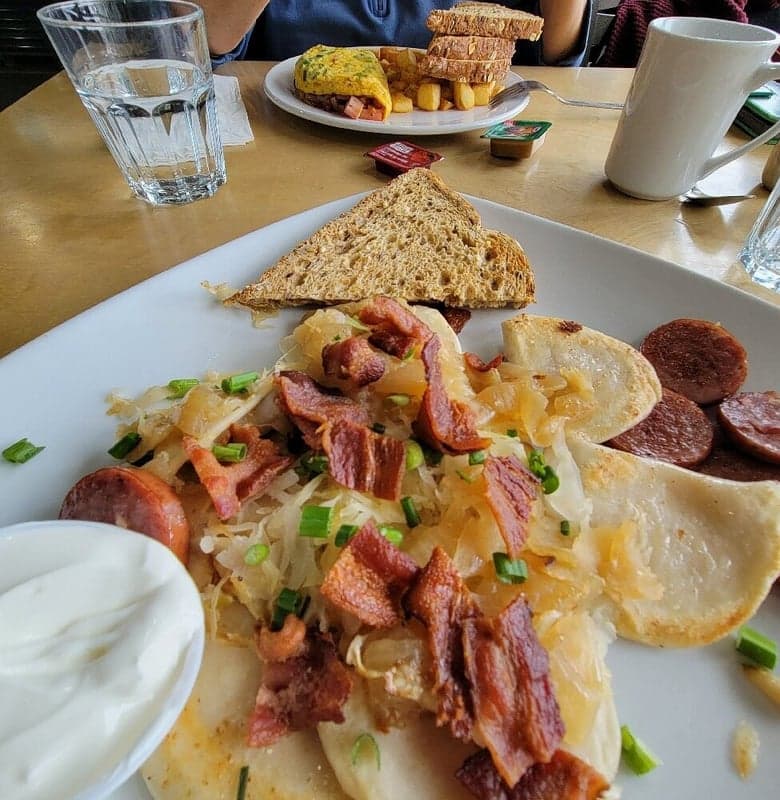 The Oakwood — best weekday lunch in Winnipeg, Summer 2026
