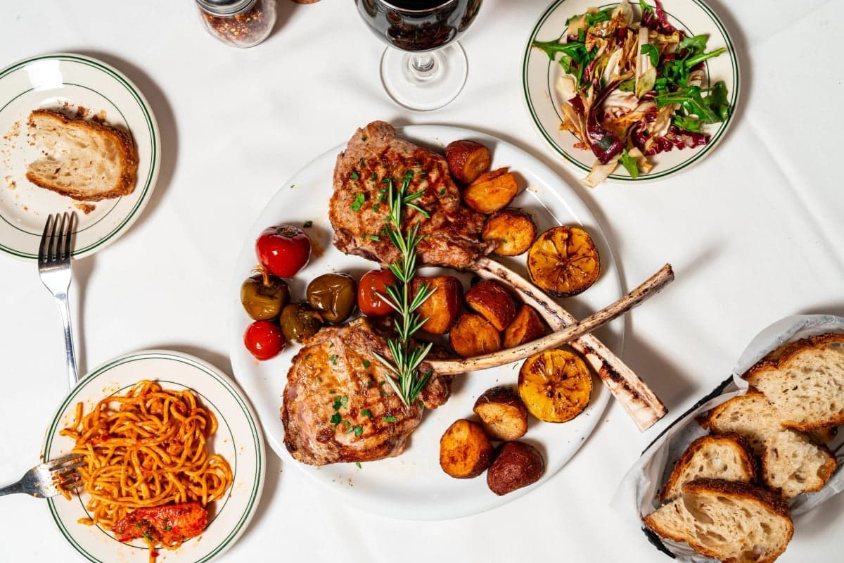 Tony's Di Napoli — best group dining restaurants in New York, Summer 2026