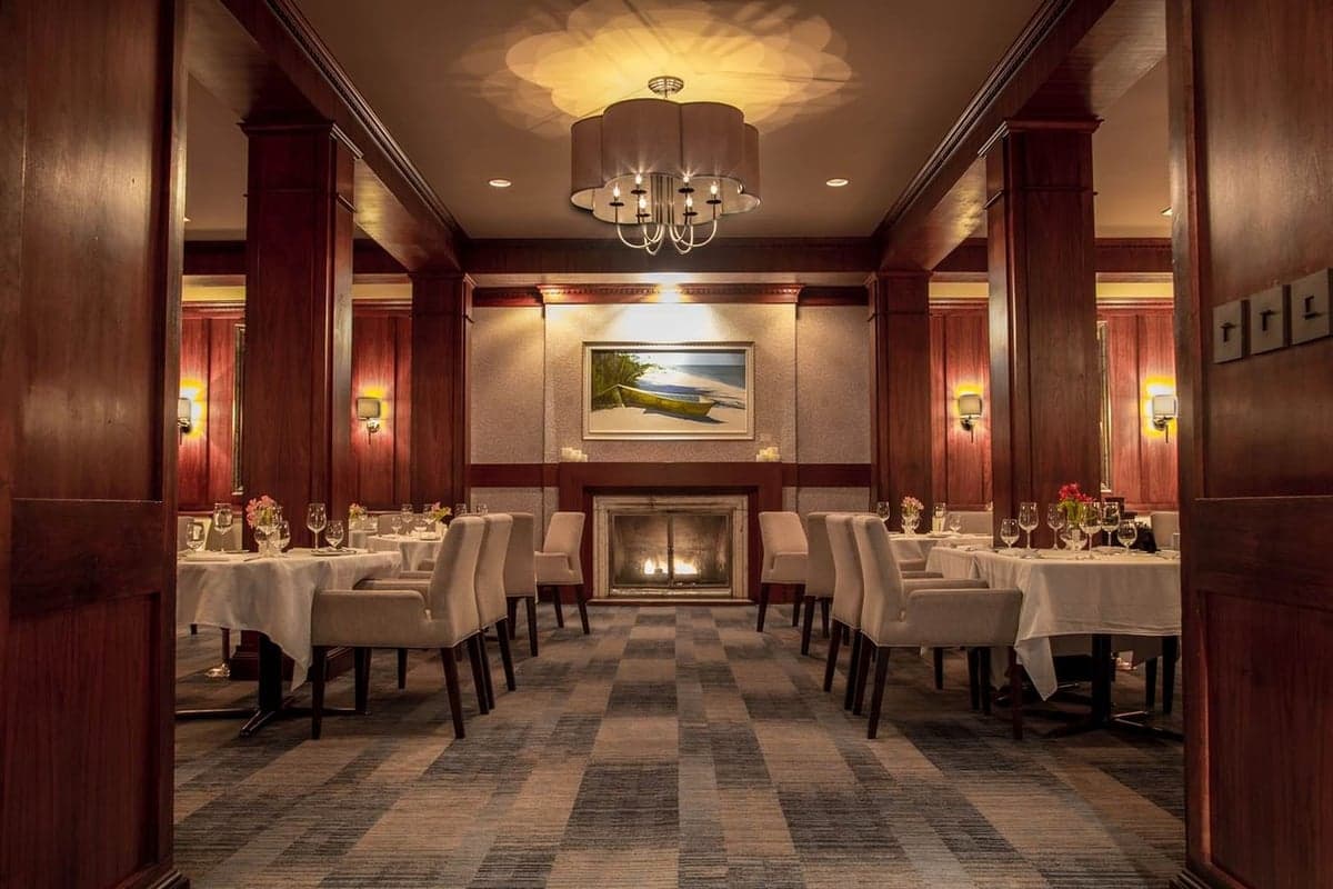 Velvet Glove Restaurant — best business dinner restaurants in Winnipeg, Summer 2026