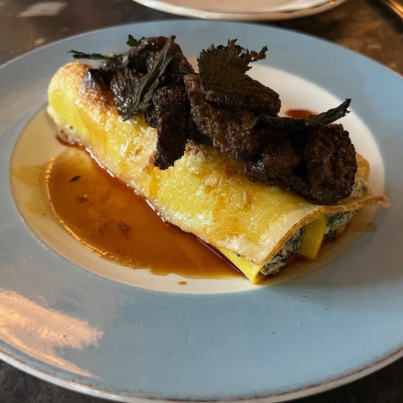 Vin Mon Lapin food