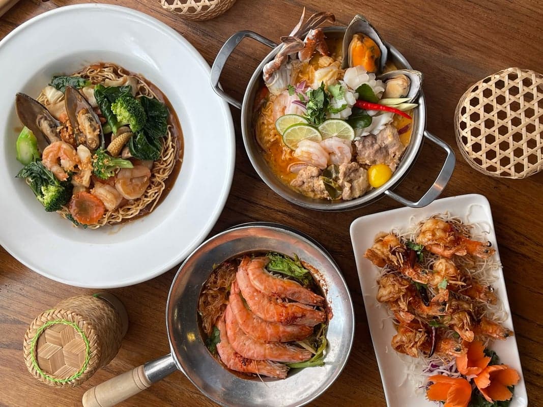 Zab Der Authentic Thai restaurant food