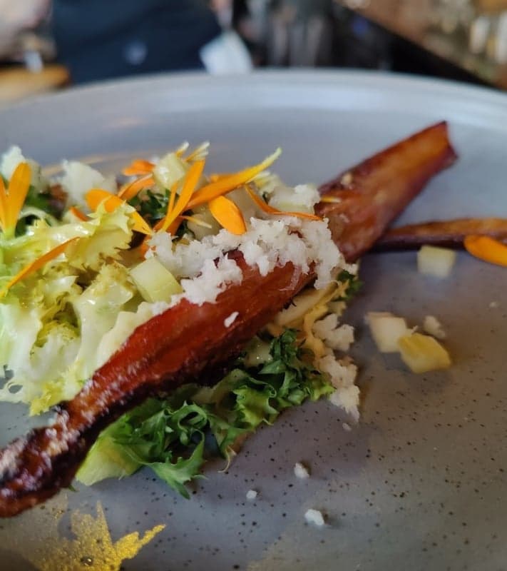 end dive — best weekday lunch in Victoria, Spring 2026