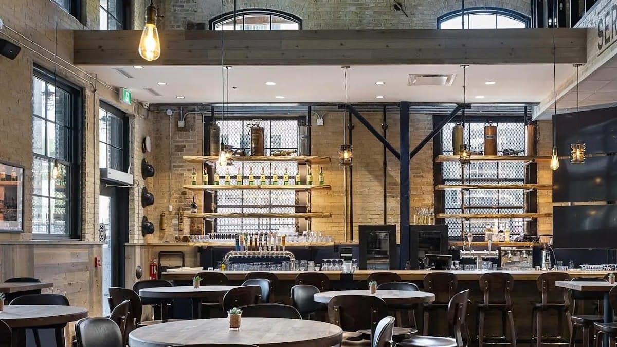 James Ave Pumphouse Food and Drink