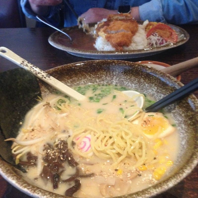 Kazoku Ramen food