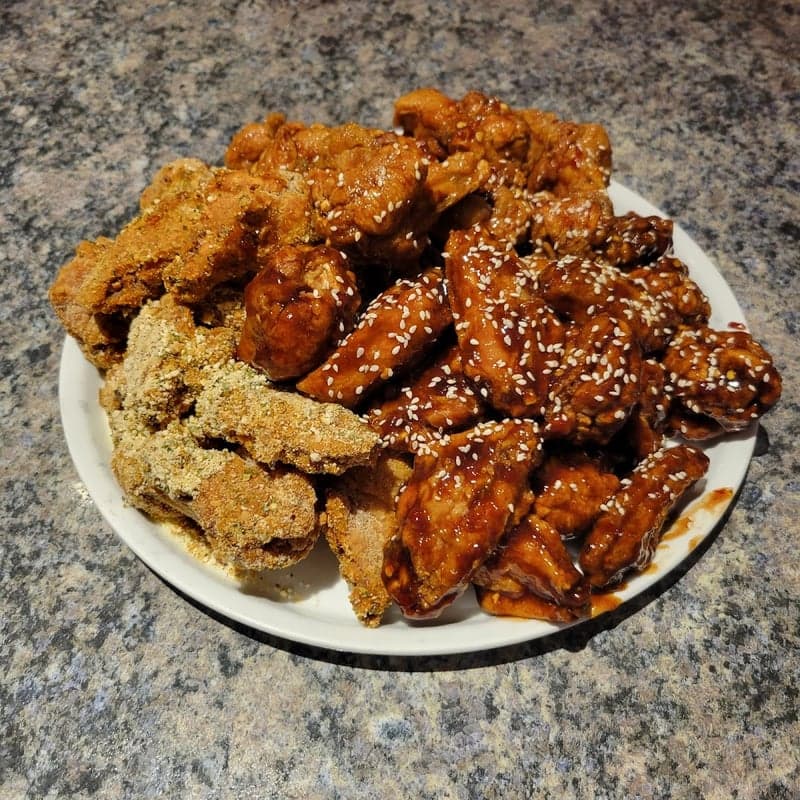 Mug Shotz Sports Bar & Grill food
