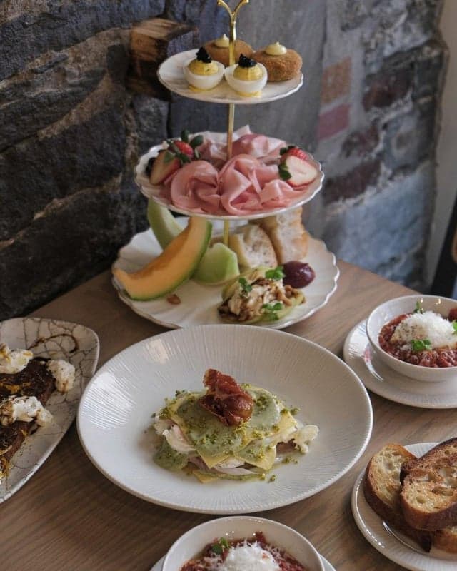 Old Port — best business dinner restaurants in Quebec City, Spring 2026