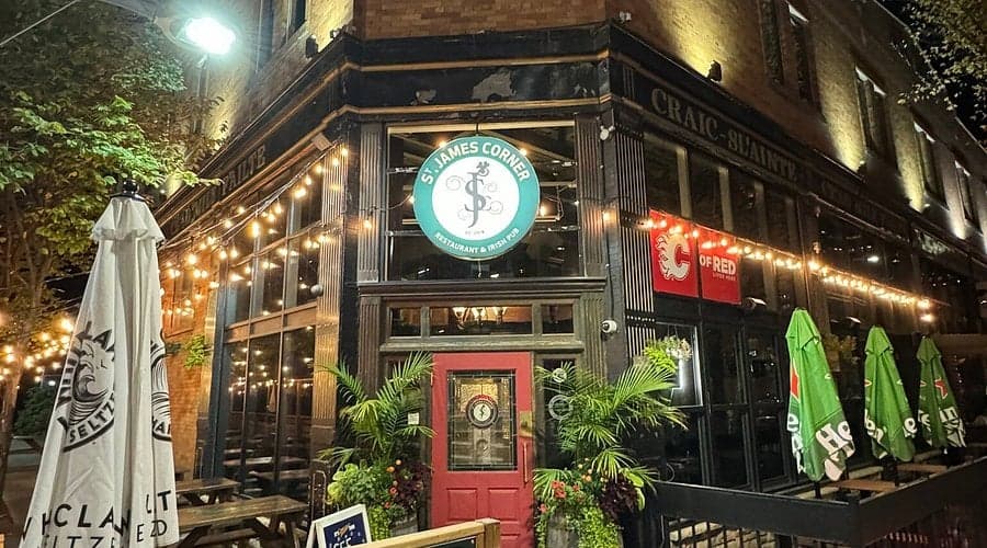 St. James Corner Restaurant & Irish Pub food