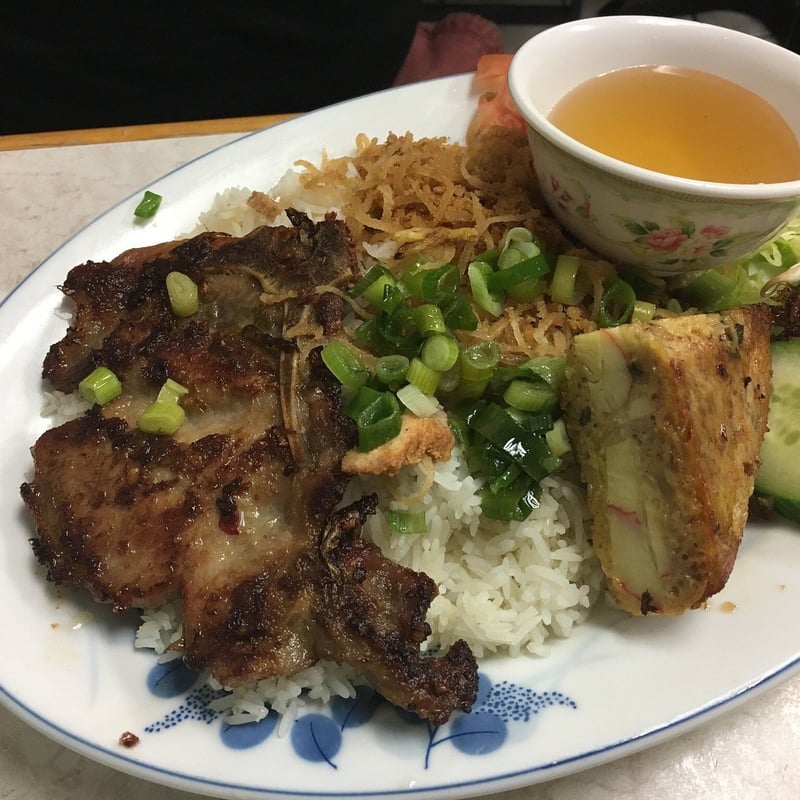 Pho Pasteur Restaurant